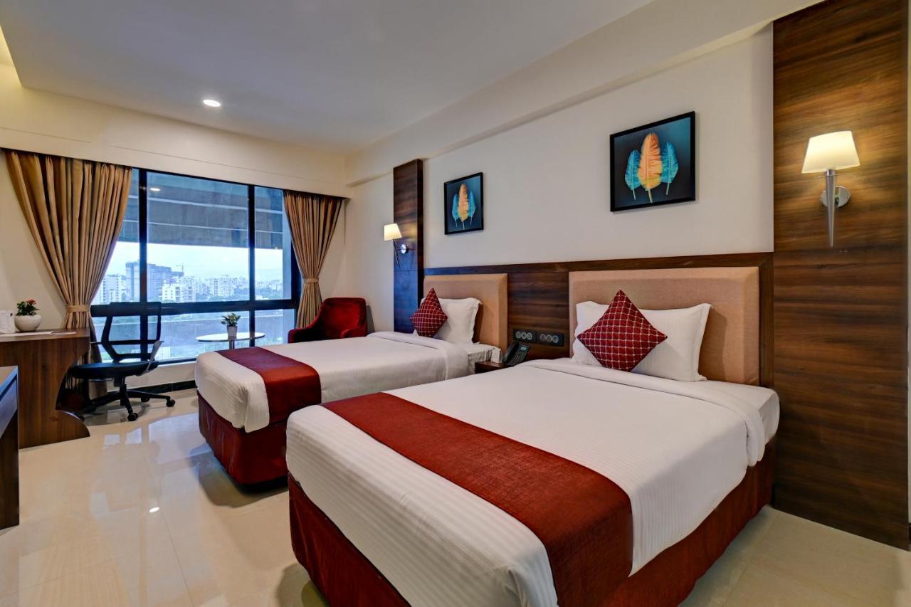 Hotel Tip Top International Pune Dış mekan fotoğraf